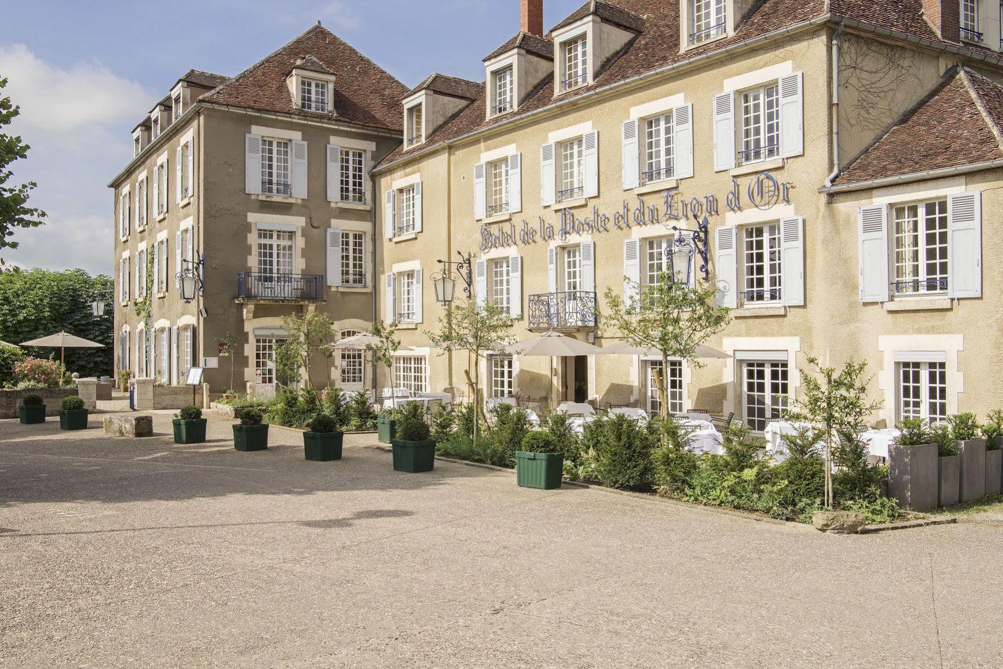 Hotel Restaurant De La Poste & Du Lion D'Or Vézelay Kültér fotó